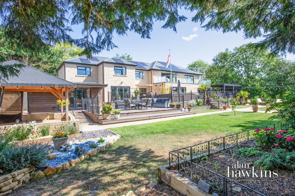 Property photo 2 of 31 Ahea7007-3