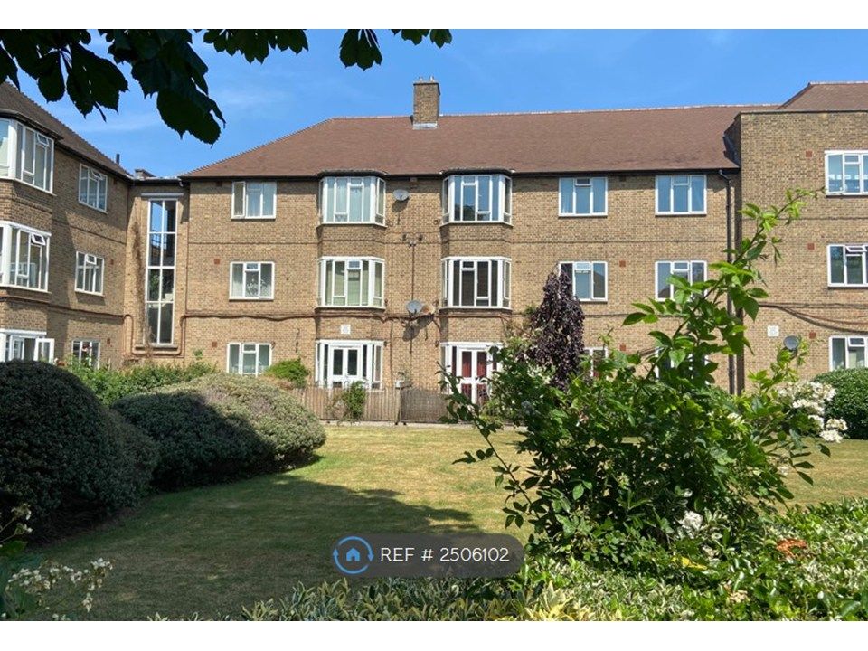 Property photo 1 of 11 Building And Garden