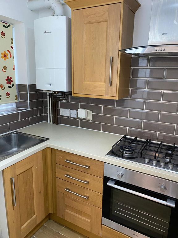 Property photo 2 of 23