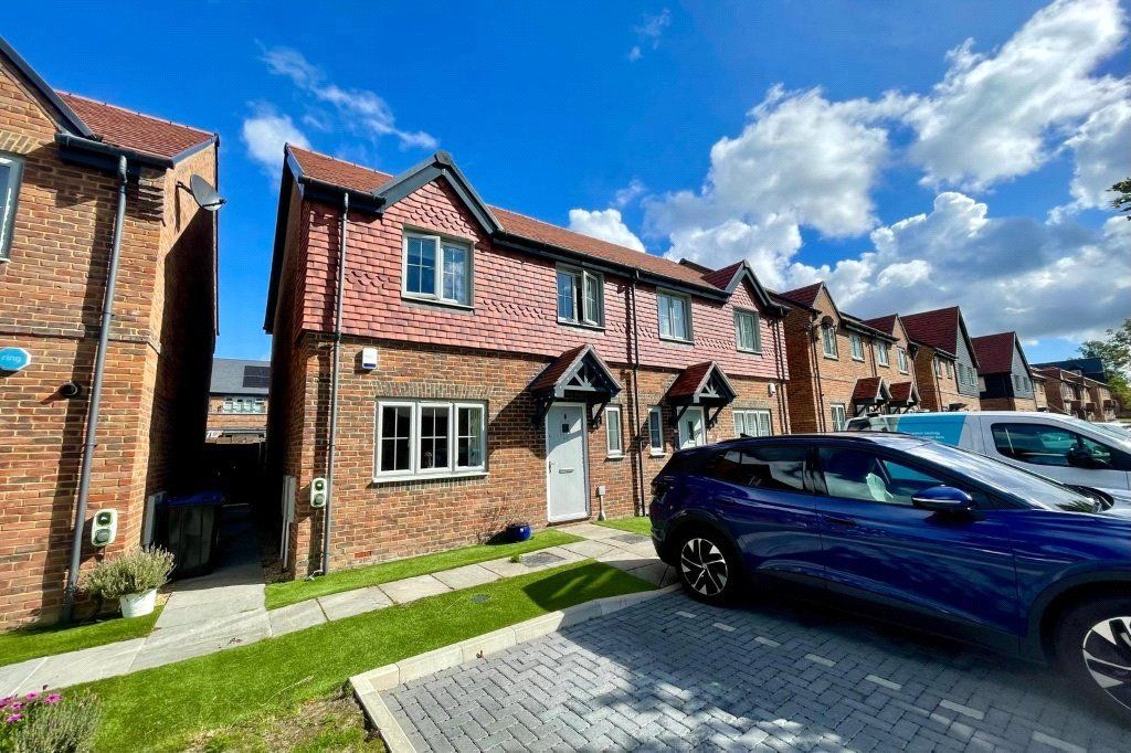 Property photo 2 of 18 Picture No. 15