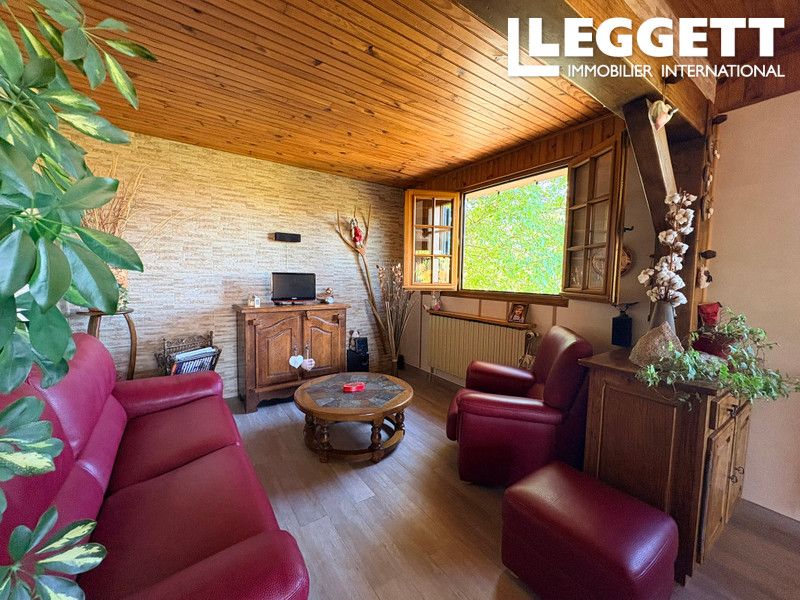 Property photo 2 of 10
