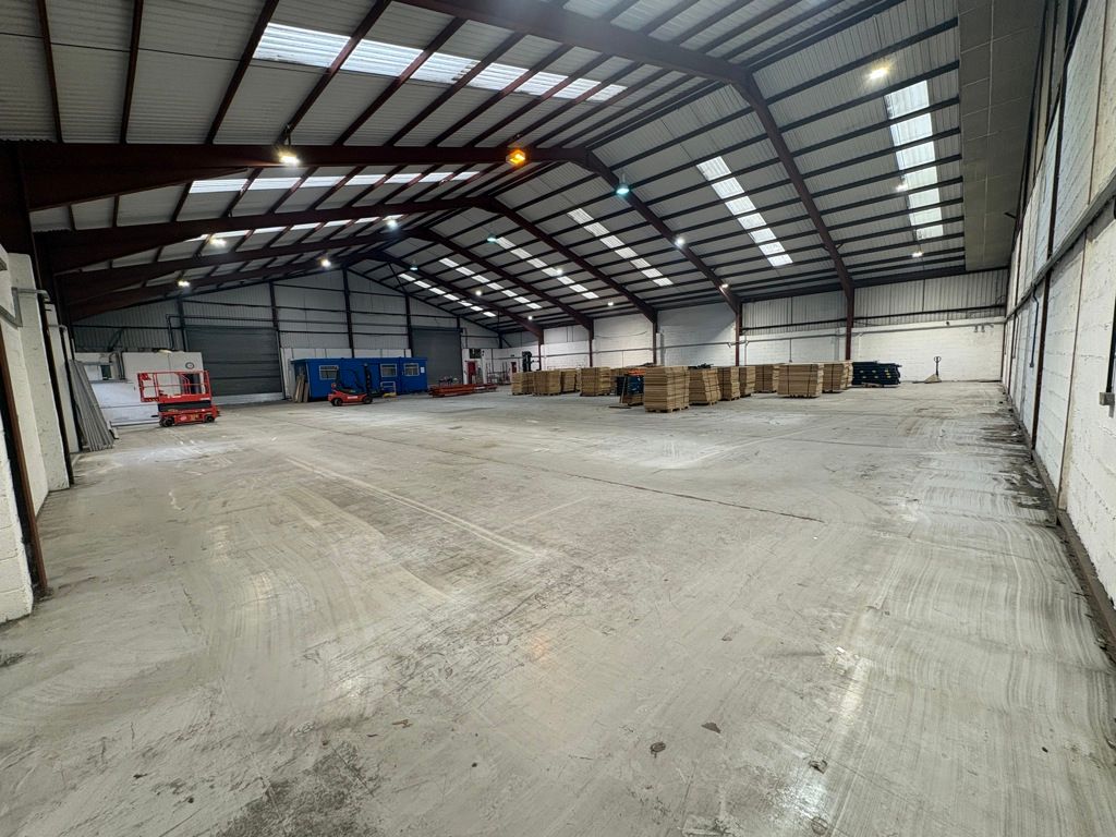 Property photo 2 of 8 Photo 17