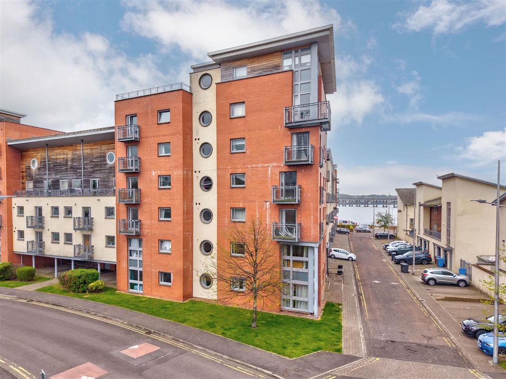 Property photo 1 of 13 56 South Victoria Dock Street-2.Jpg