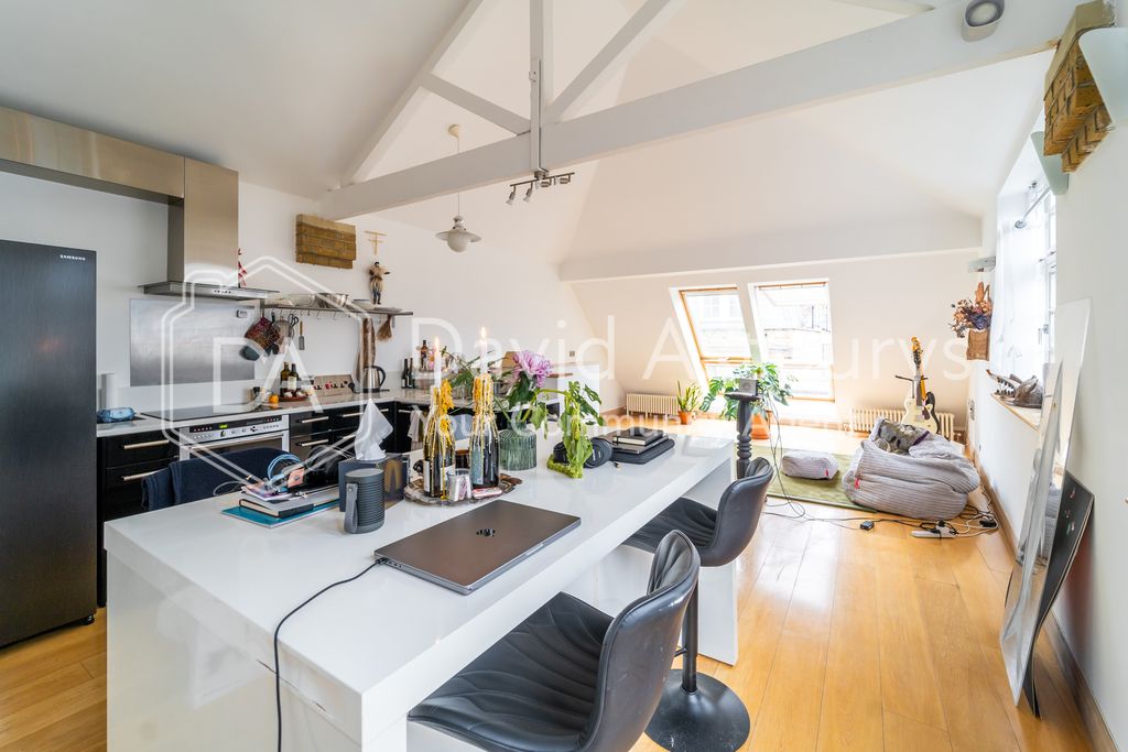 Property photo 2 of 14 Ndb09414