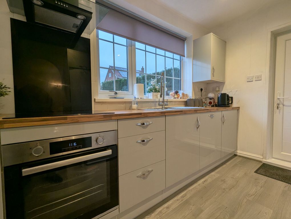 Property photo 3 of 19 Photograph 3