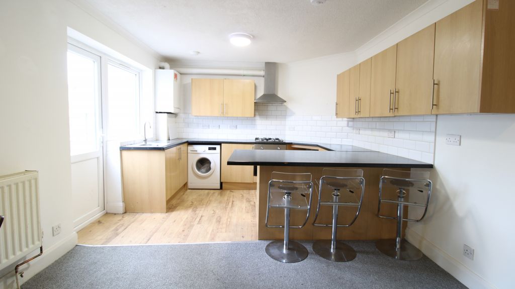 Property photo 1 of 7 2Beechtree