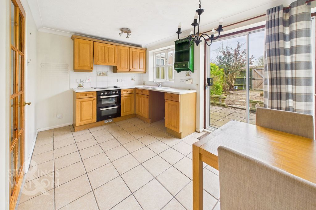 Property photo 3 of 18