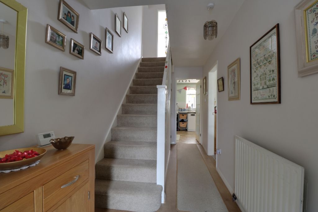 Property photo 2 of 16 Hallway