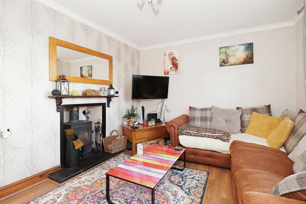 Property photo 2 of 15