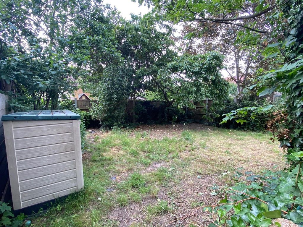 Property photo 2 of 7 Sheldon Garden.Jpg