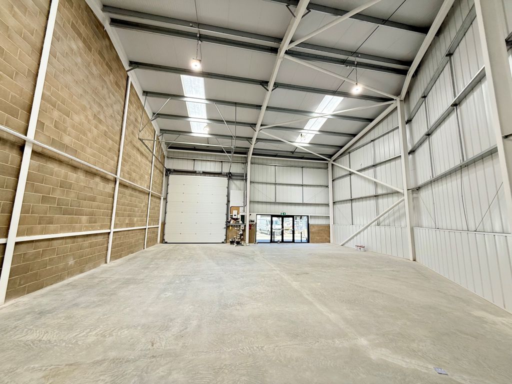 Property photo 1 of 3