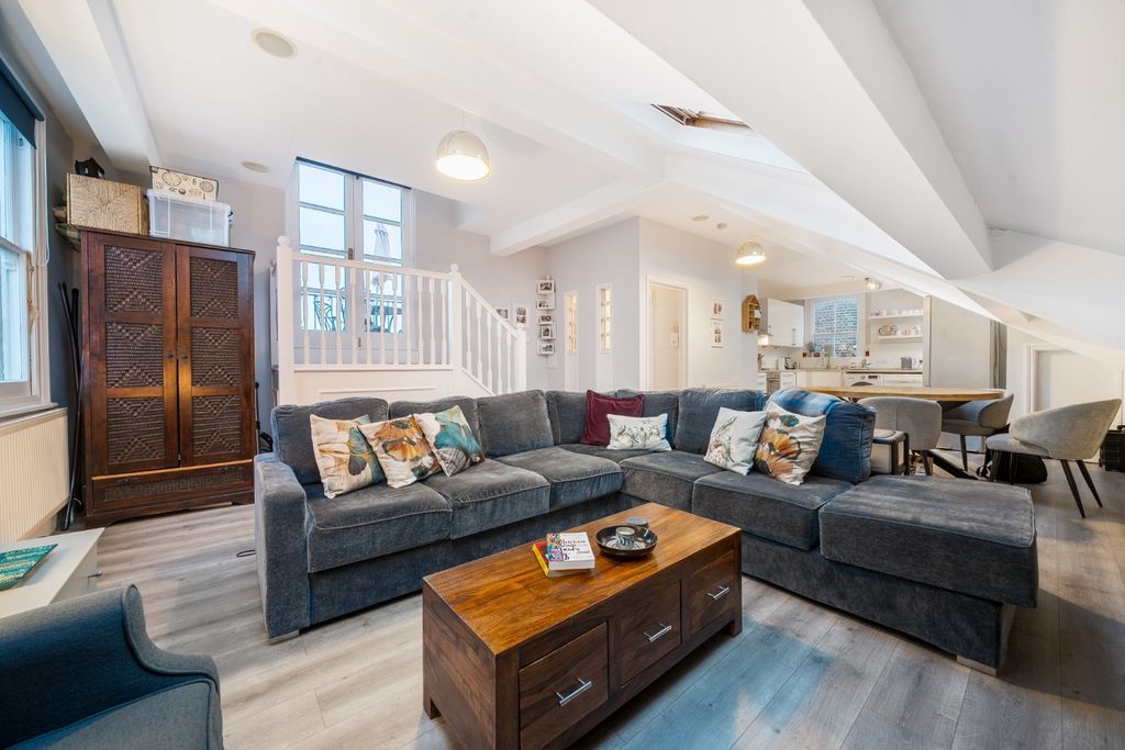 Property photo 1 of 11 Picture No. 23