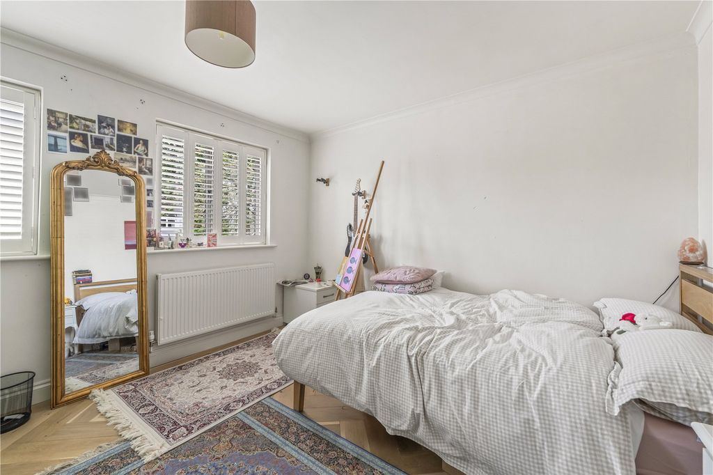 Additional image 15 of 5 bed detached house for saleOld Farm Road, Hampton TW12
