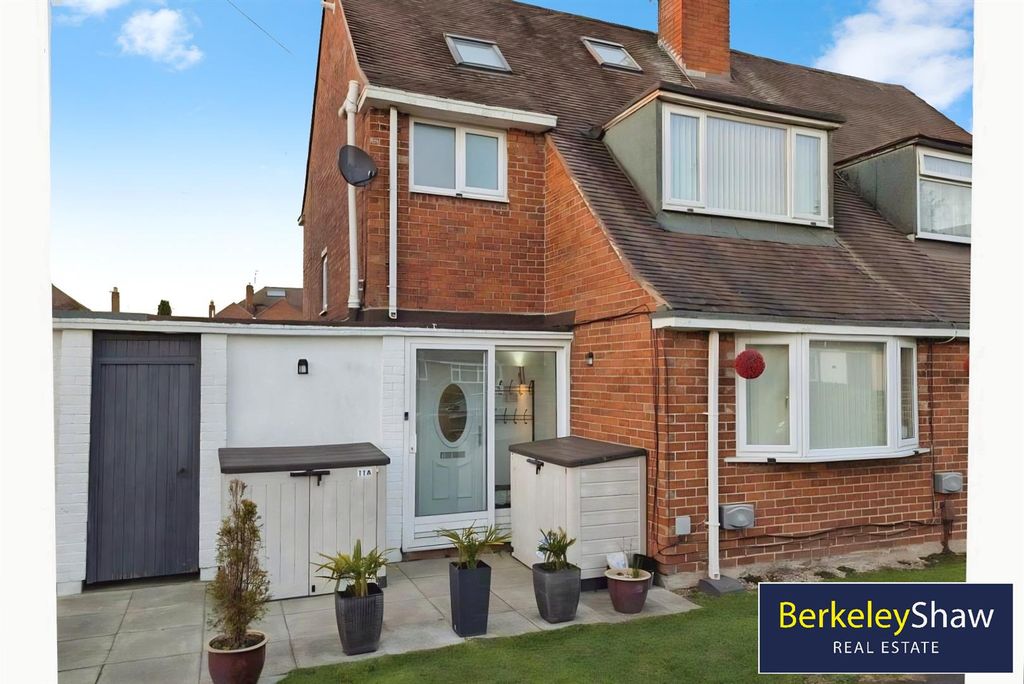 Property photo 1 of 13 External