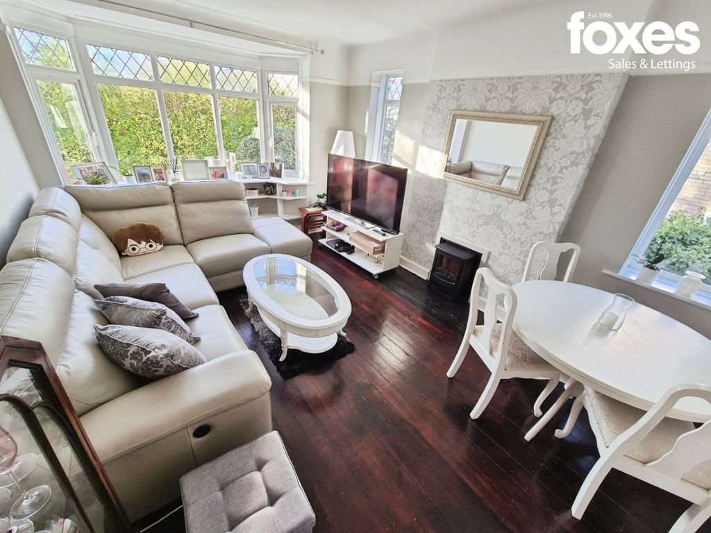 Property photo 2 of 12 4744552