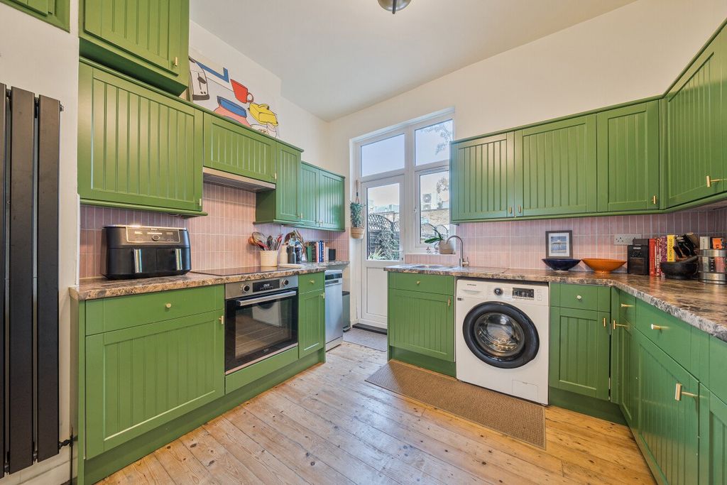 Property photo 3 of 14 Picture No. 09