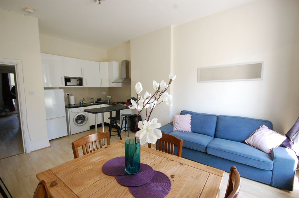 Property photo 2 of 7 Open Plan Kitchen