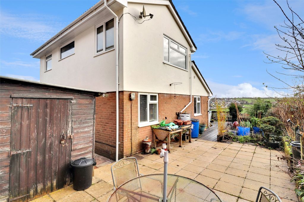 Property photo 1 of 20 1 - Picture No. 07