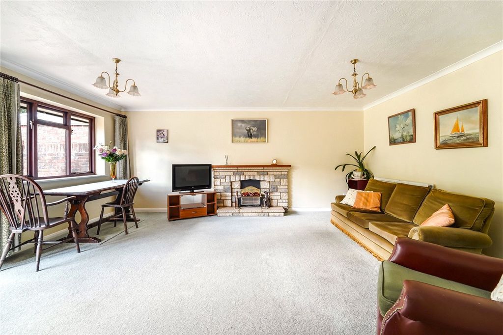 Property photo 2 of 17 Picture No. 19