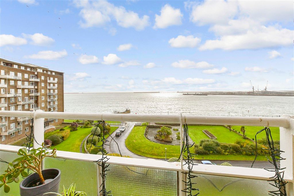 Property photo 2 of 17 Views To Front