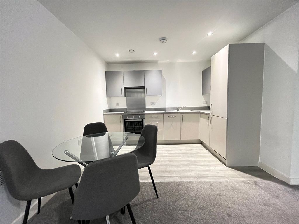 Property photo 2 of 7 Dining Room