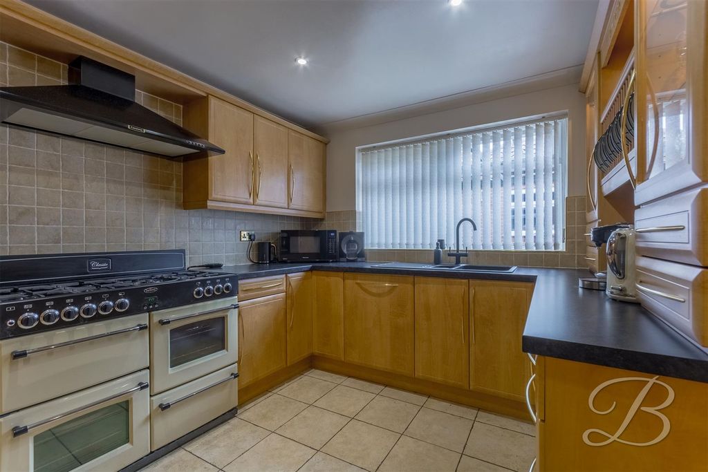 Property photo 2 of 25 Ccltd12.Jpg
