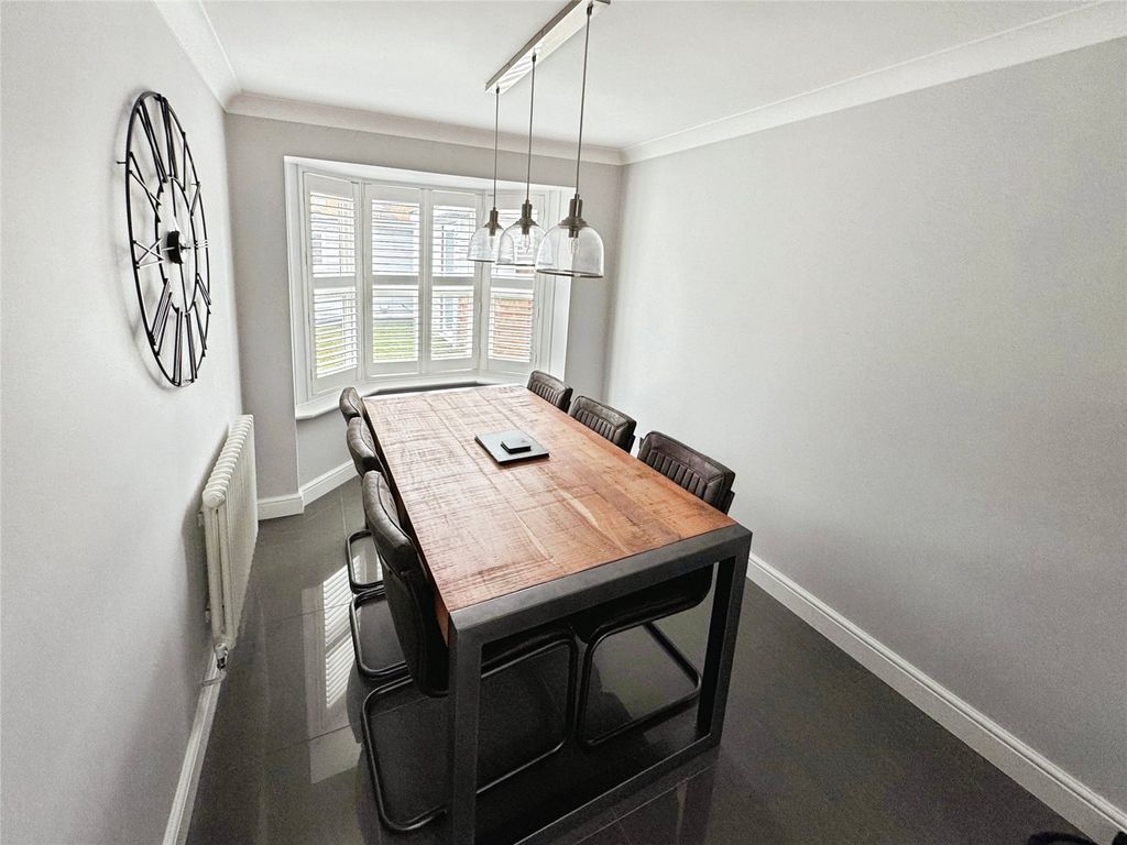 Property photo 3 of 21 Picture No. 08