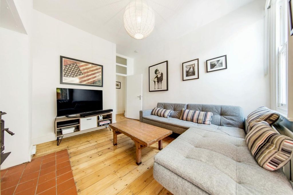 Property photo 1 of 9