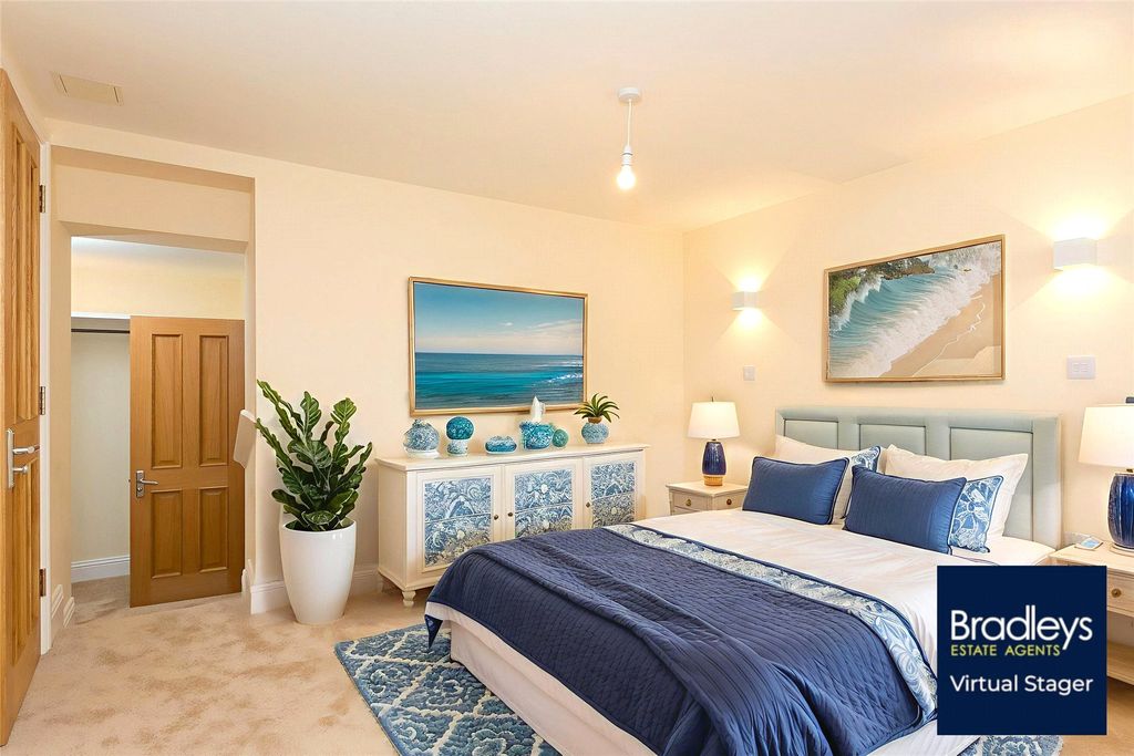 Additional image 11 of 2 bed flat for salePenrose Terrace, Penzance, Cornwall TR18