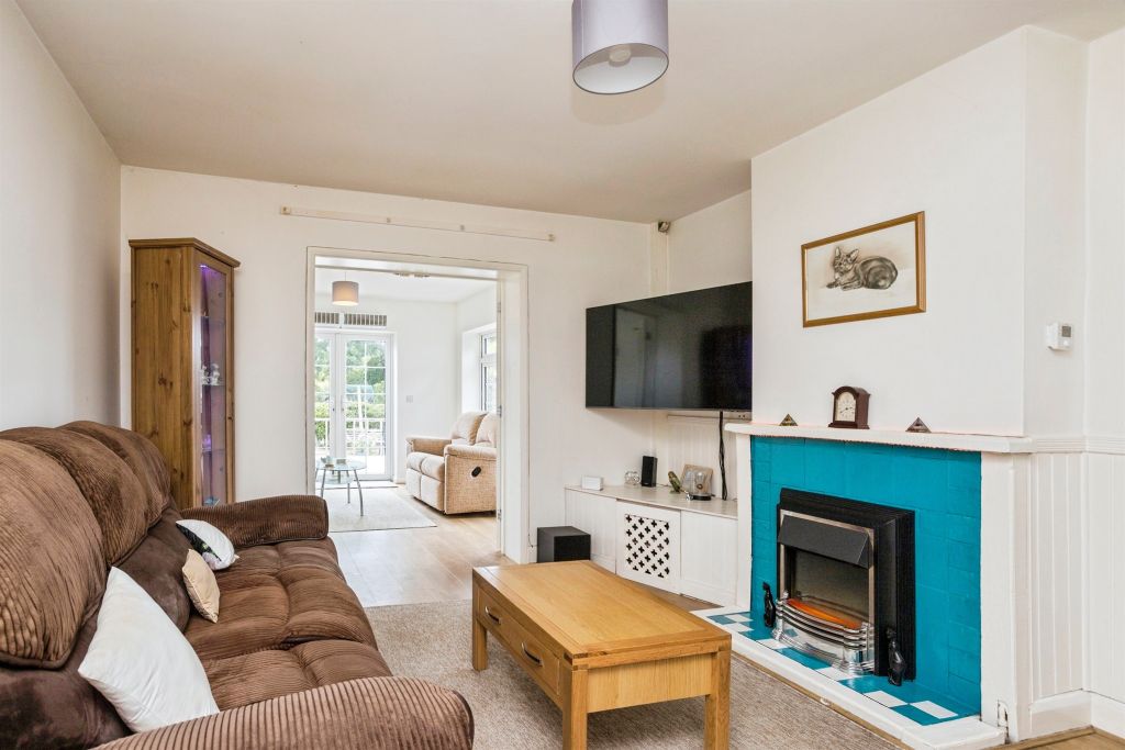 Property photo 3 of 15
