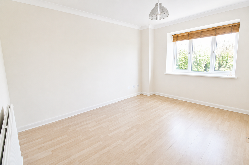 Property photo 2 of 7 Lounge