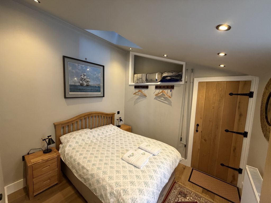 Property photo 1 of 5 Img_4680