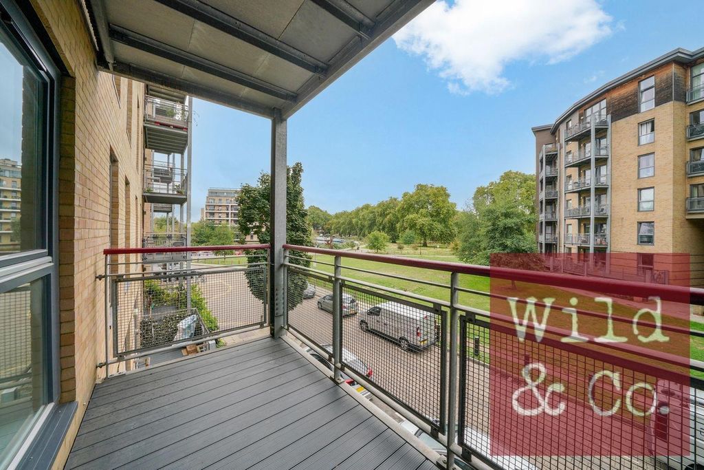 Property photo 1 of 15 Fenland House - Taizgnkw1Uugo9S945Uh.Jpg