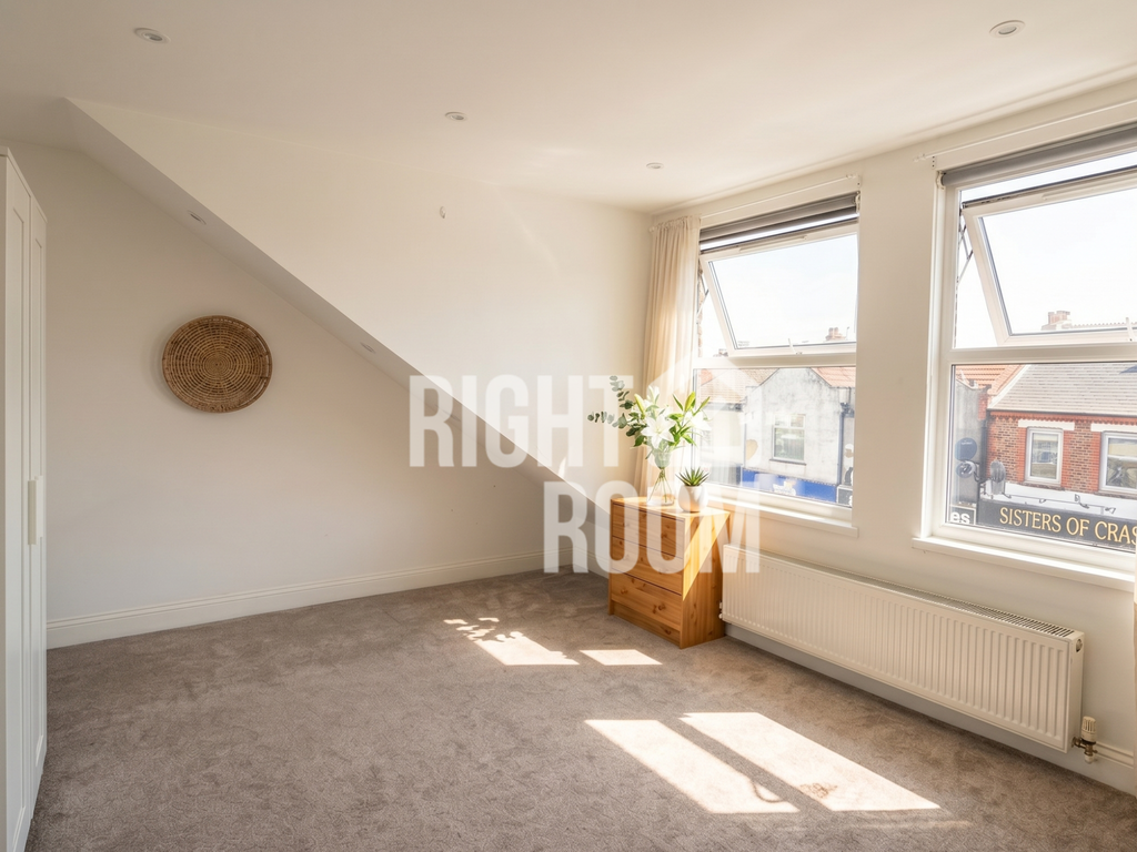 Additional image 10 of 5 bed flat to rent5 Bed Flat, Albert Road, Southsea PO5
