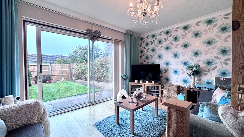 Property photo 2 of 14 Img_5707