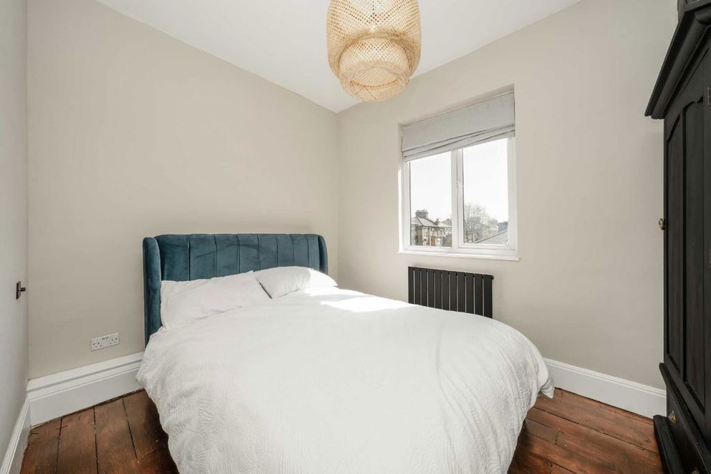 Property photo 3 of 4