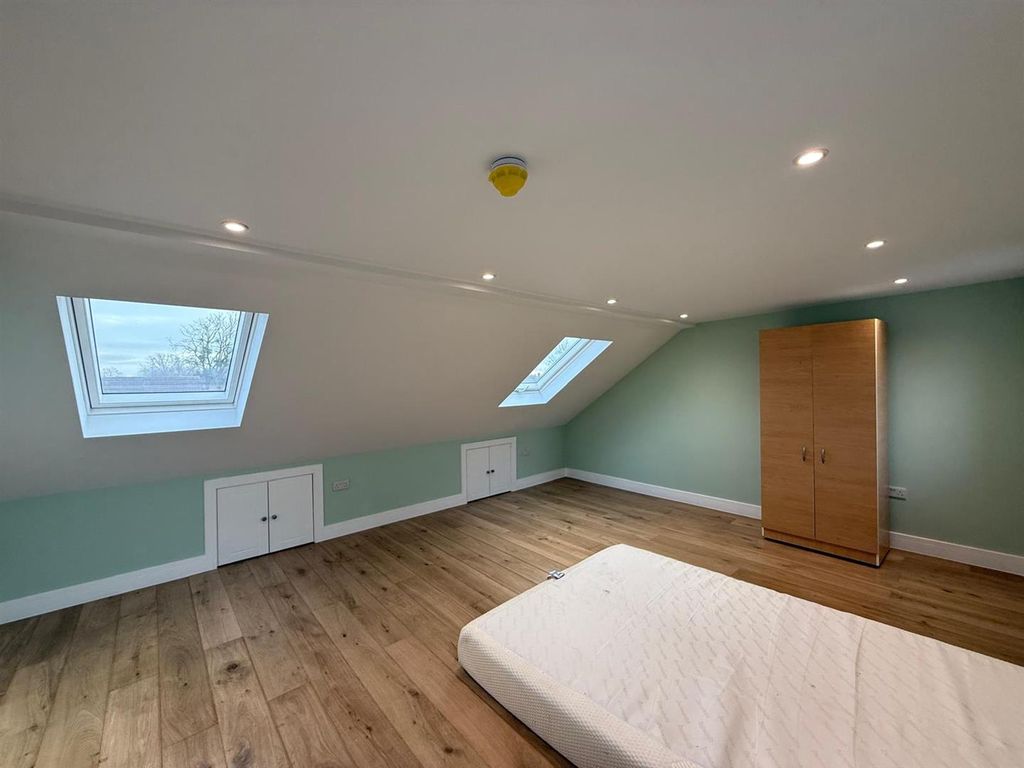 Property photo 3 of 6 d.Jpg