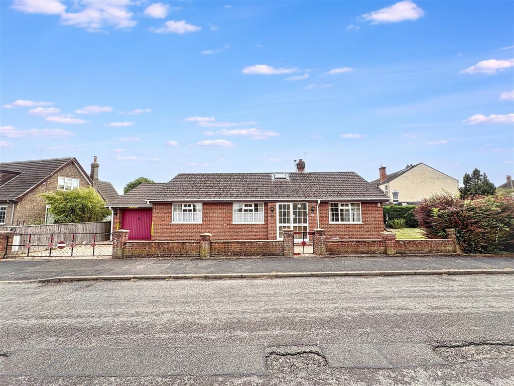 Property photo 1 of 17 20260707171304_20260707-Exterior-2-3Fo8Drj6Nz9Moov