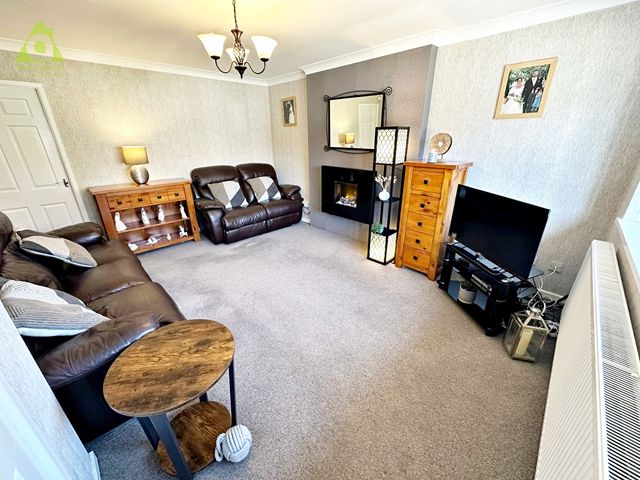 Property photo 2 of 21