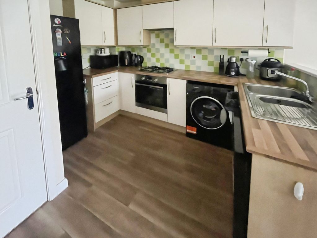 Property photo 3 of 15 954645d3-46E5809F-293B-45F1-A894-09E1F7d31d28