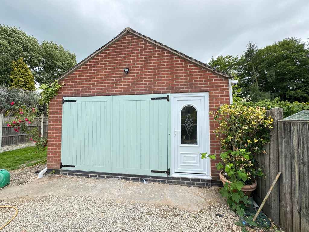 Property photo 1 of 8 Img_0537
