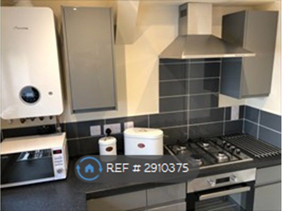 Property photo 2 of 35