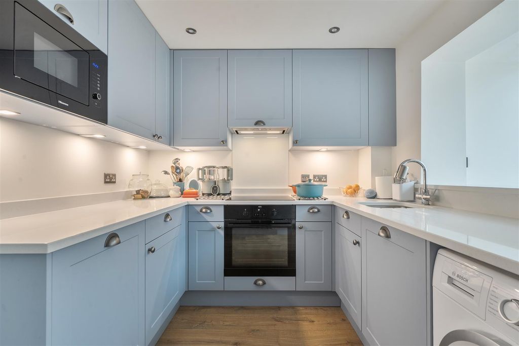 Property photo 2 of 16 Kitchen