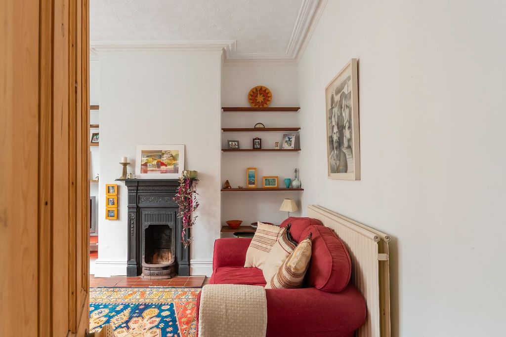 Property photo 1 of 28 2S9Abn - Living Room E.Jpg