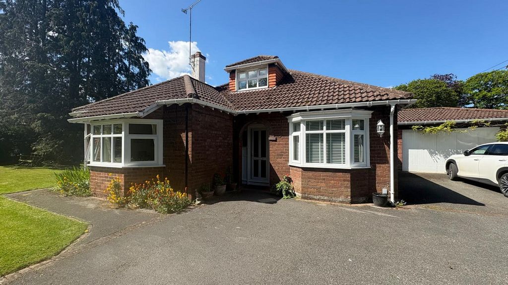 Property photo 1 of 32