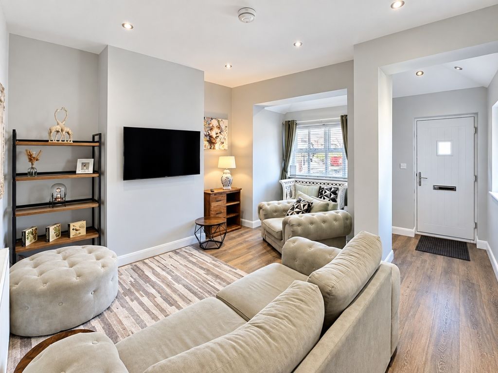 Property photo 3 of 10 5186103