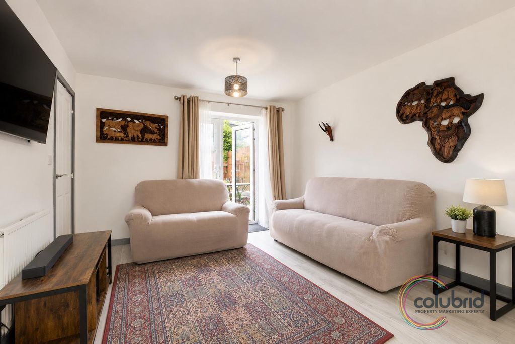 Property photo 3 of 17