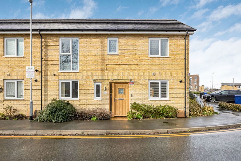 Property photo 1 of 26