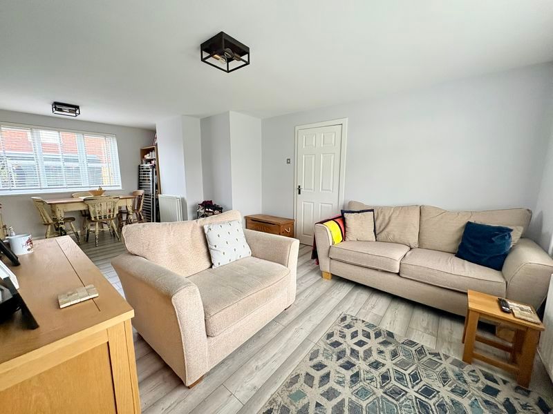 Property photo 3 of 10 Photo 8