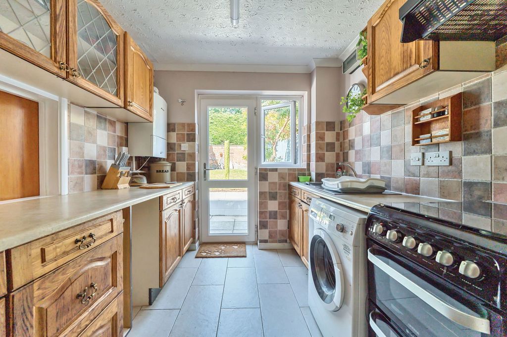 Property photo 2 of 13